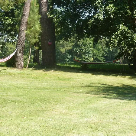 Les Gardes Casa de Férias Saint-Pierre-de-Côle